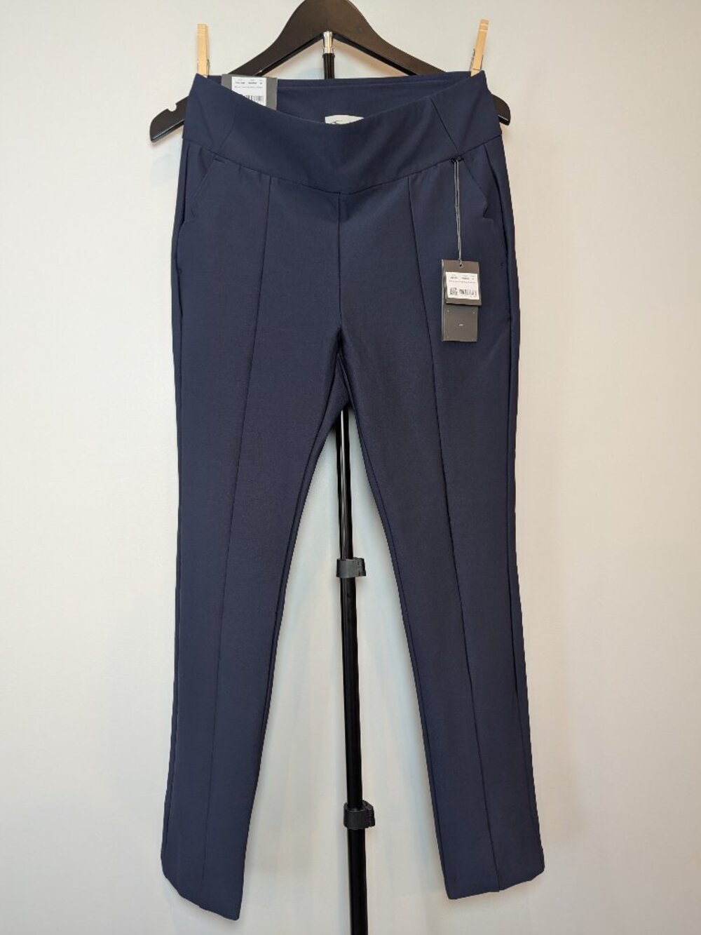 NWT KJUS Womens Size 8/38 Imani Navy Blue Slim Fit High Waist 7/8 Golf Pants
